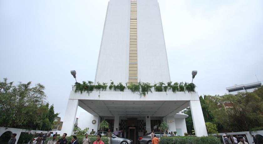 Surya Palace Hotel
